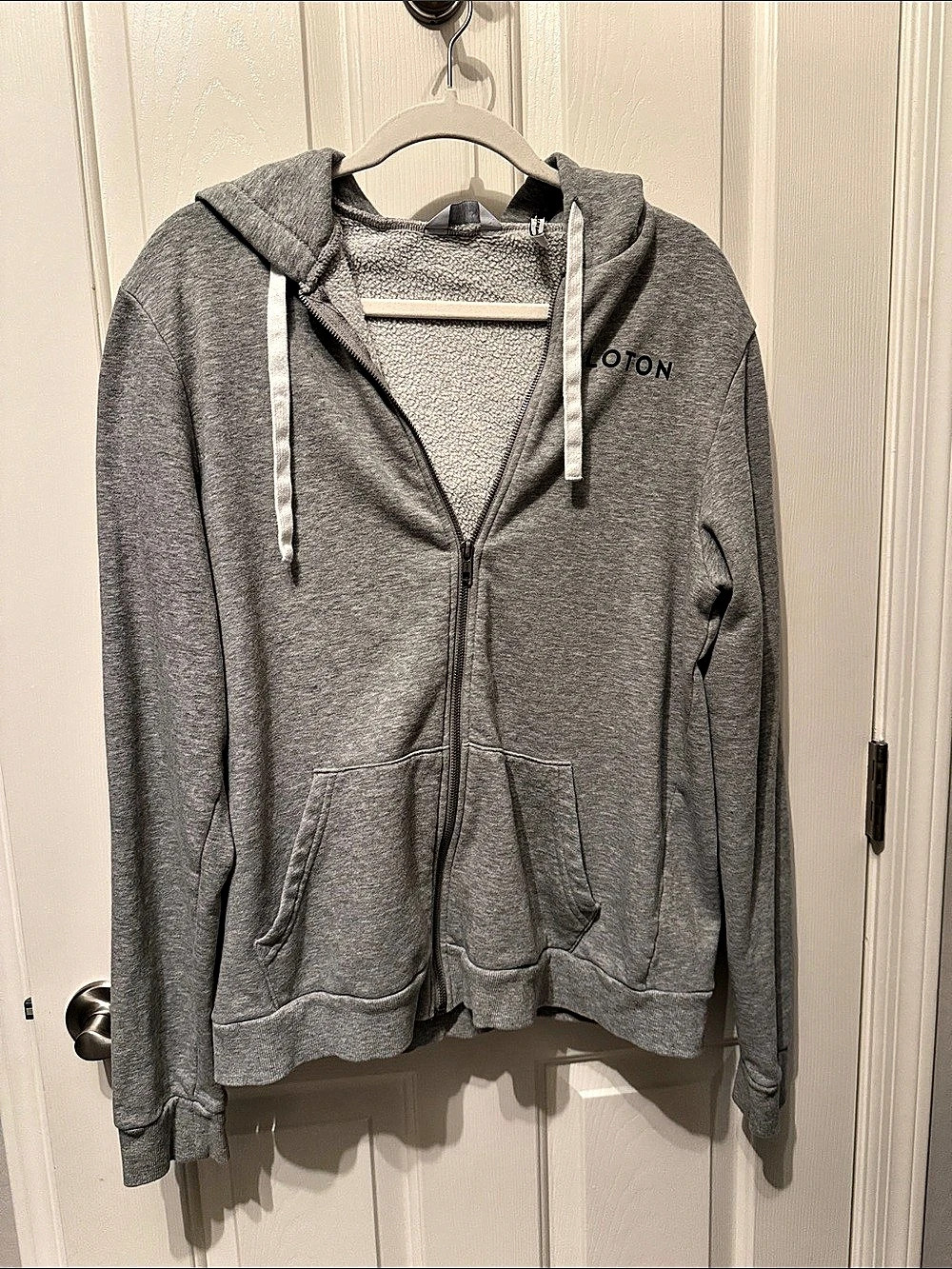 LIKE NEW Peloton Seattle Graphic Zip Hoodie Size Large